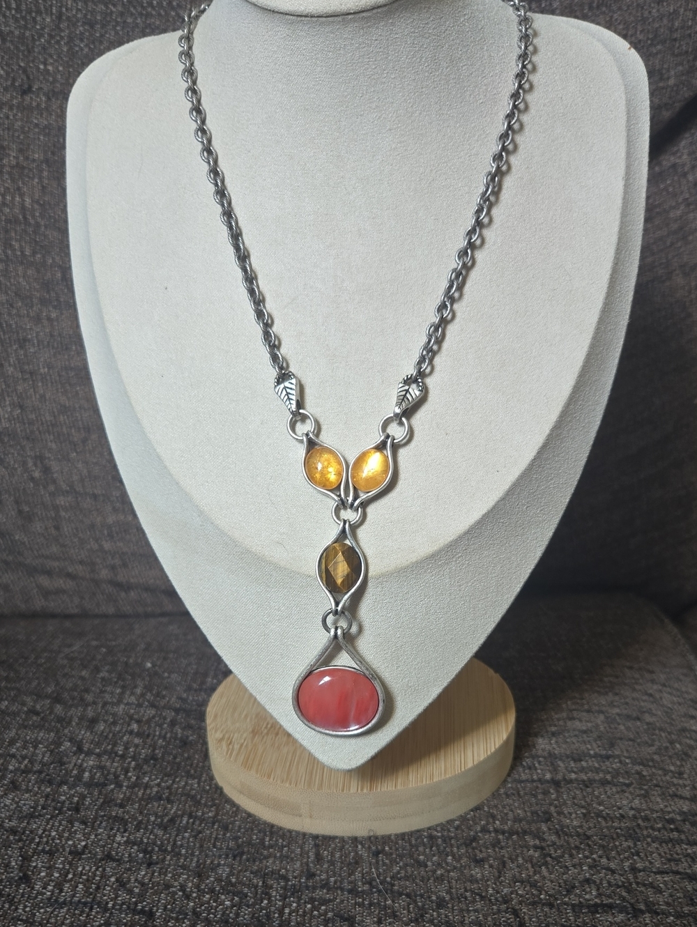Vintage Lea Sophia Silver Tone Multi-Stone Pendant Necklace - Tigers Eye